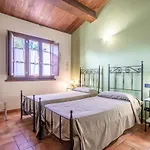 8 Bedroom Pet Friendly In Ar Nyaraló