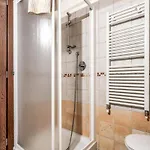 Nyaraló 8 Bedroom Pet Friendly In Ar *