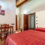 Nyaraló 8 Bedroom Pet Friendly In Ar Badia Tedalda
