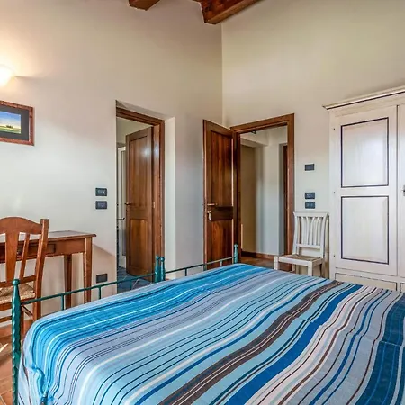 Nyaraló 8 Bedroom Pet Friendly In Ar *
